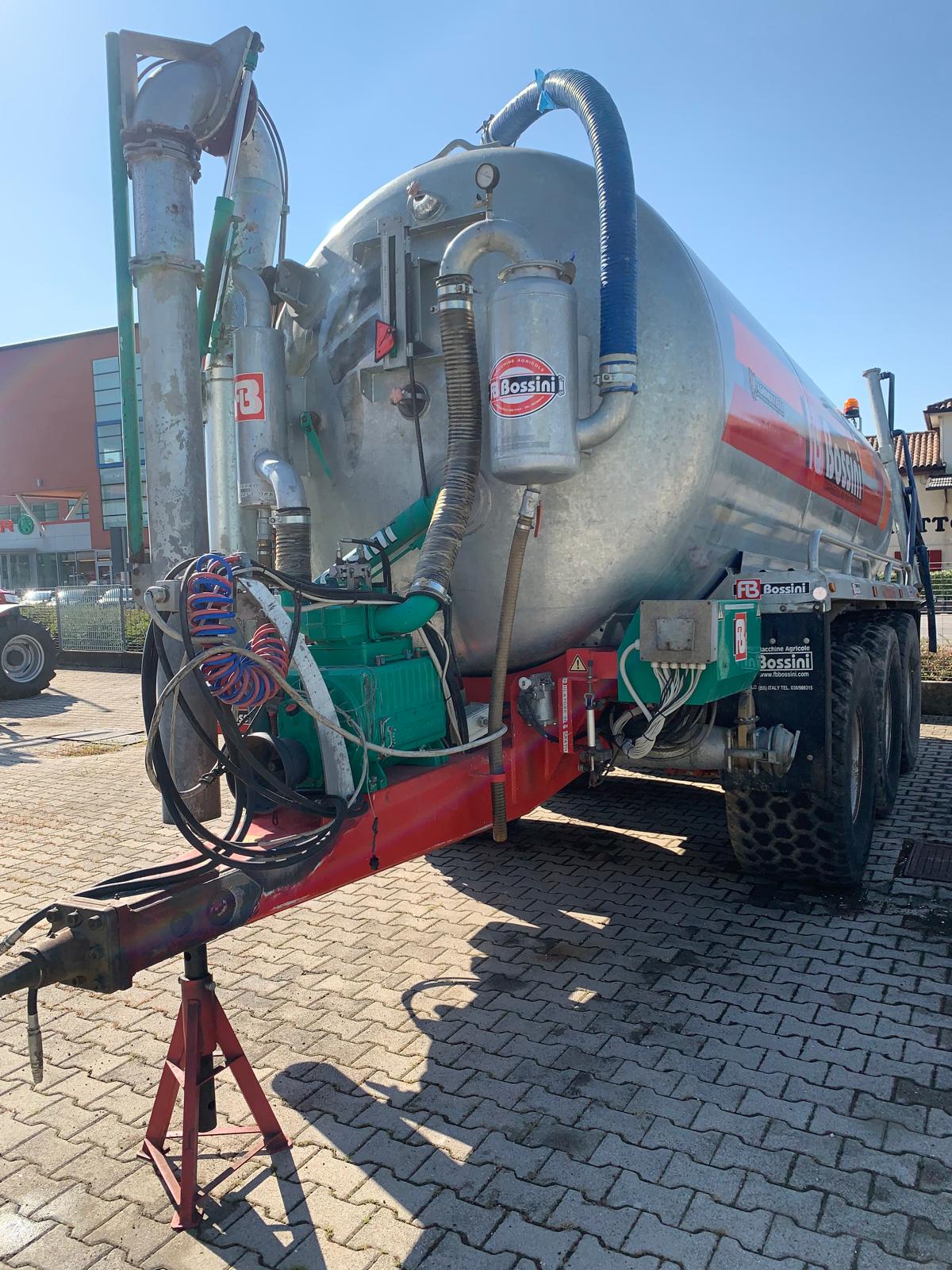 CARRO BOTTE USATO BOSSINI HL 200 ZINCATO IN OTTIME CONDIZIONI immagine 2